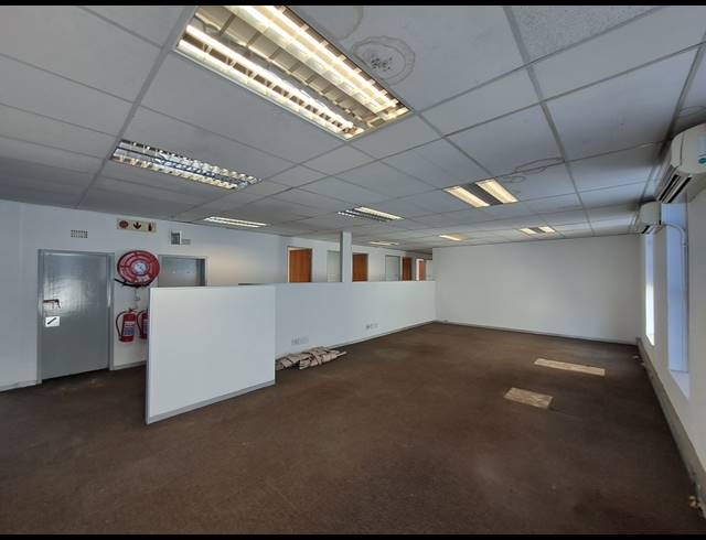 772M² OFFICE TO LET IN CRAIGHALL